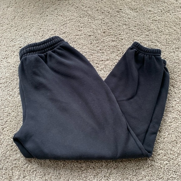 Fabletics Black Jogger Sweatpants Size Medium - Picture 2 of 6